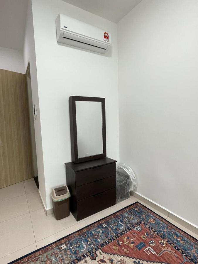 Legasi Kampung Baru Guest House By Rumahrehat Kuala Lumpur Buitenkant foto