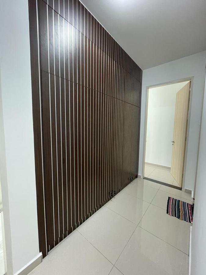 Legasi Kampung Baru Guest House By Rumahrehat Kuala Lumpur Buitenkant foto